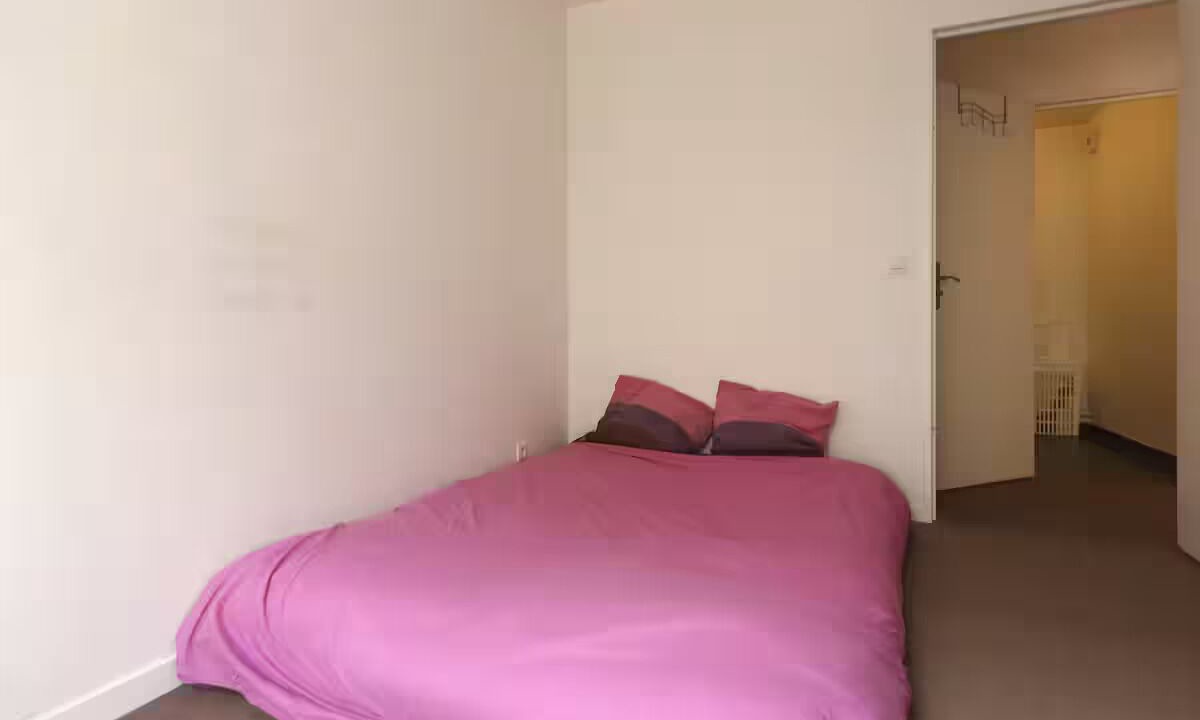 Photo of Bedroom in Saint-Ouen