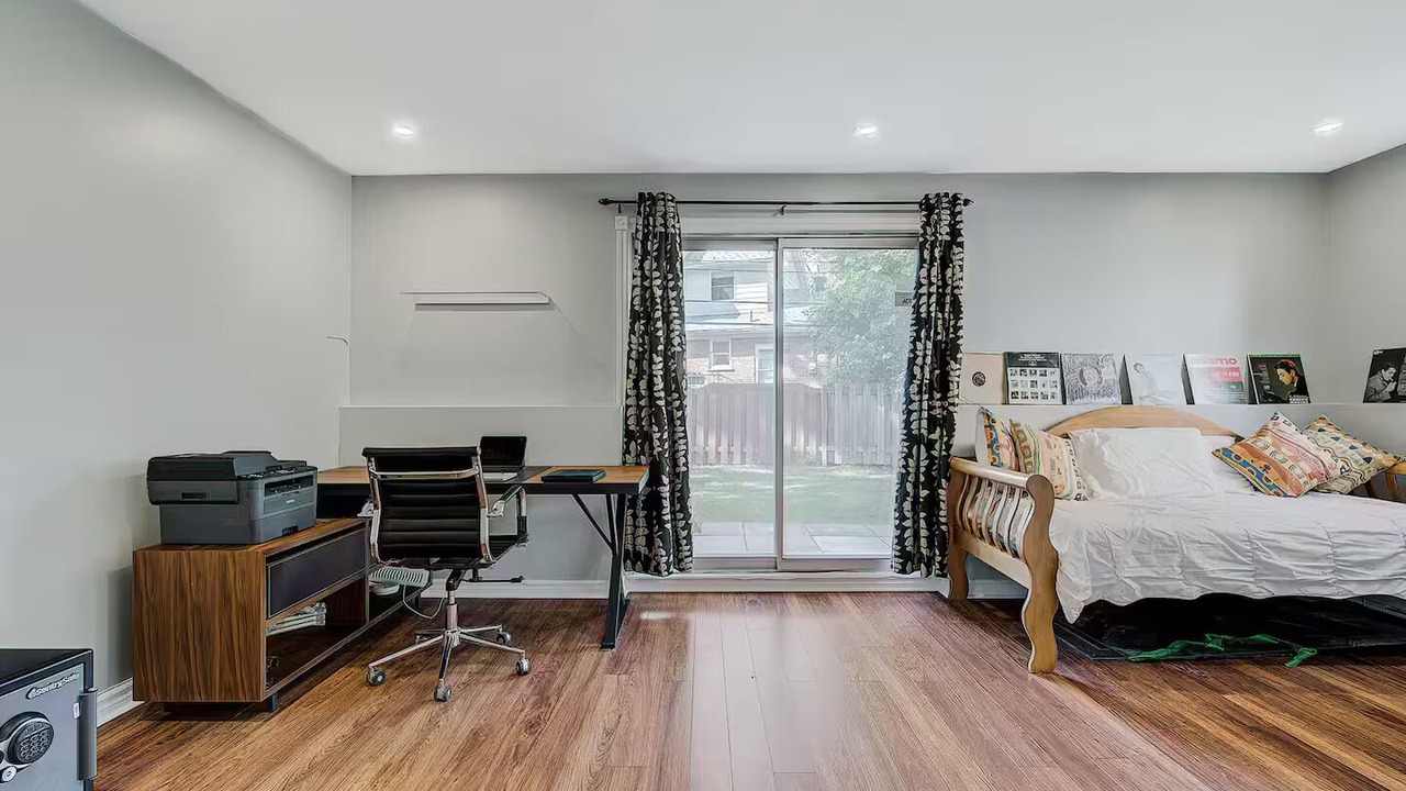 Photo of Bedroom in Dorval