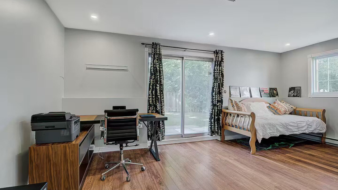 Photo of Bedroom in Dorval