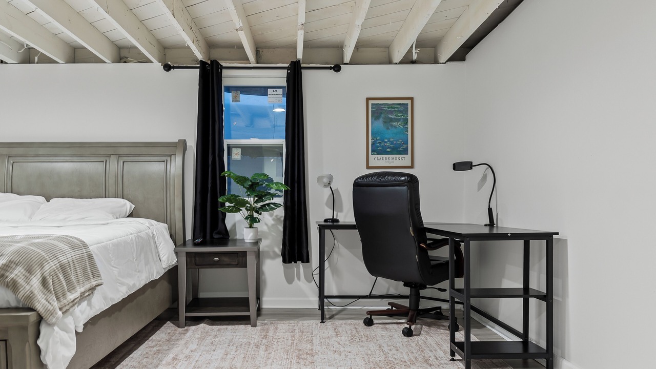 Photo of Bedroom in Royal Oak
