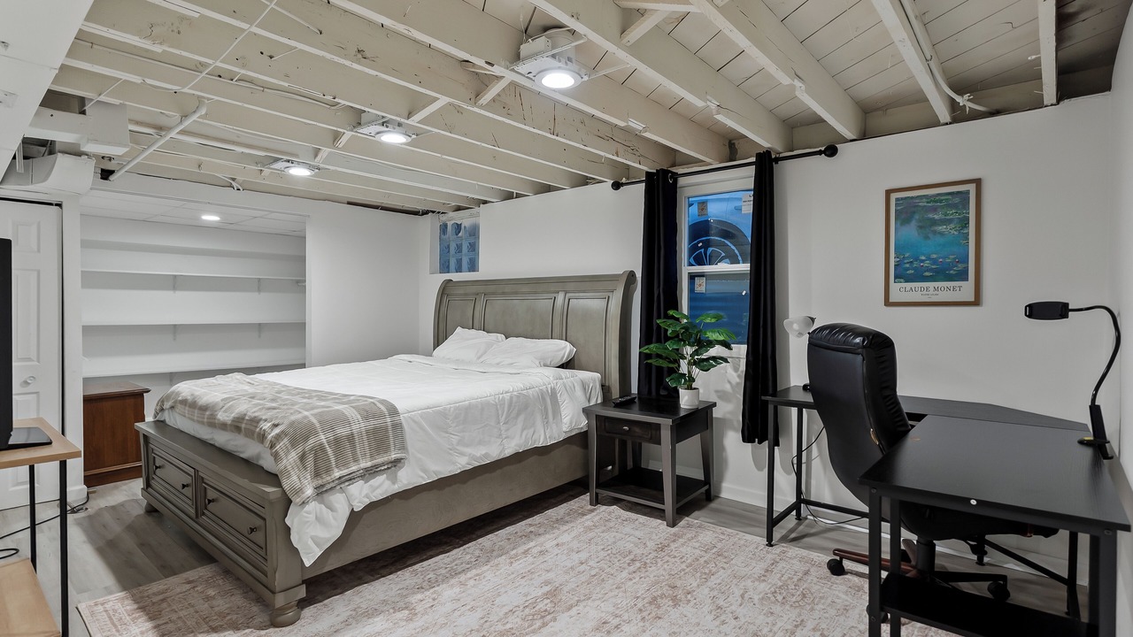 Photo of Bedroom in Royal Oak