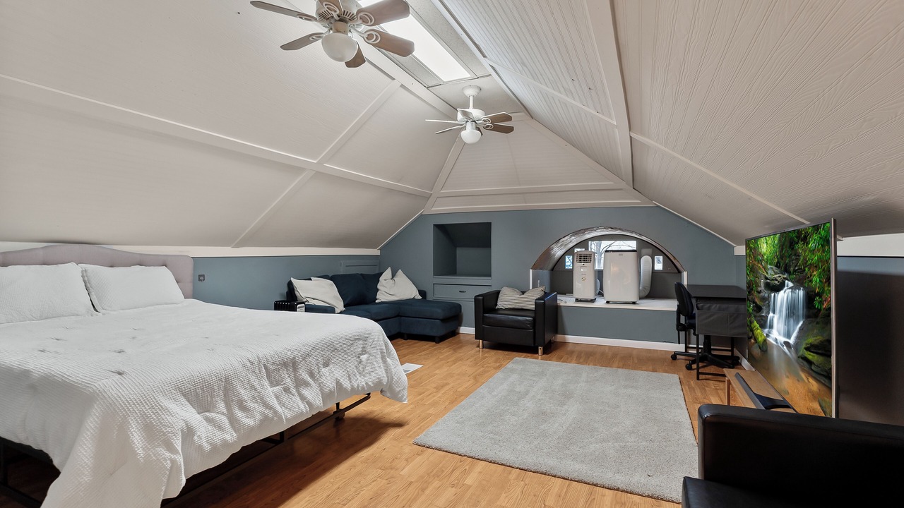 Photo of Bedroom in Royal Oak
