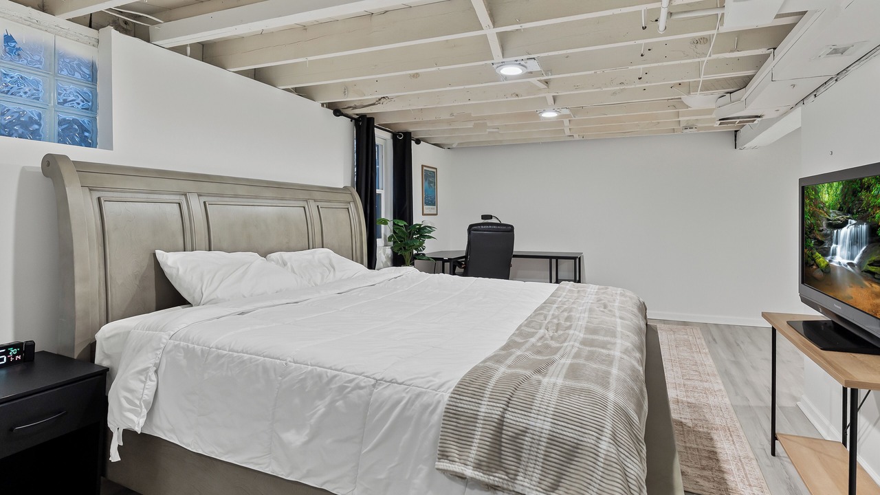 Photo of Bedroom in Royal Oak
