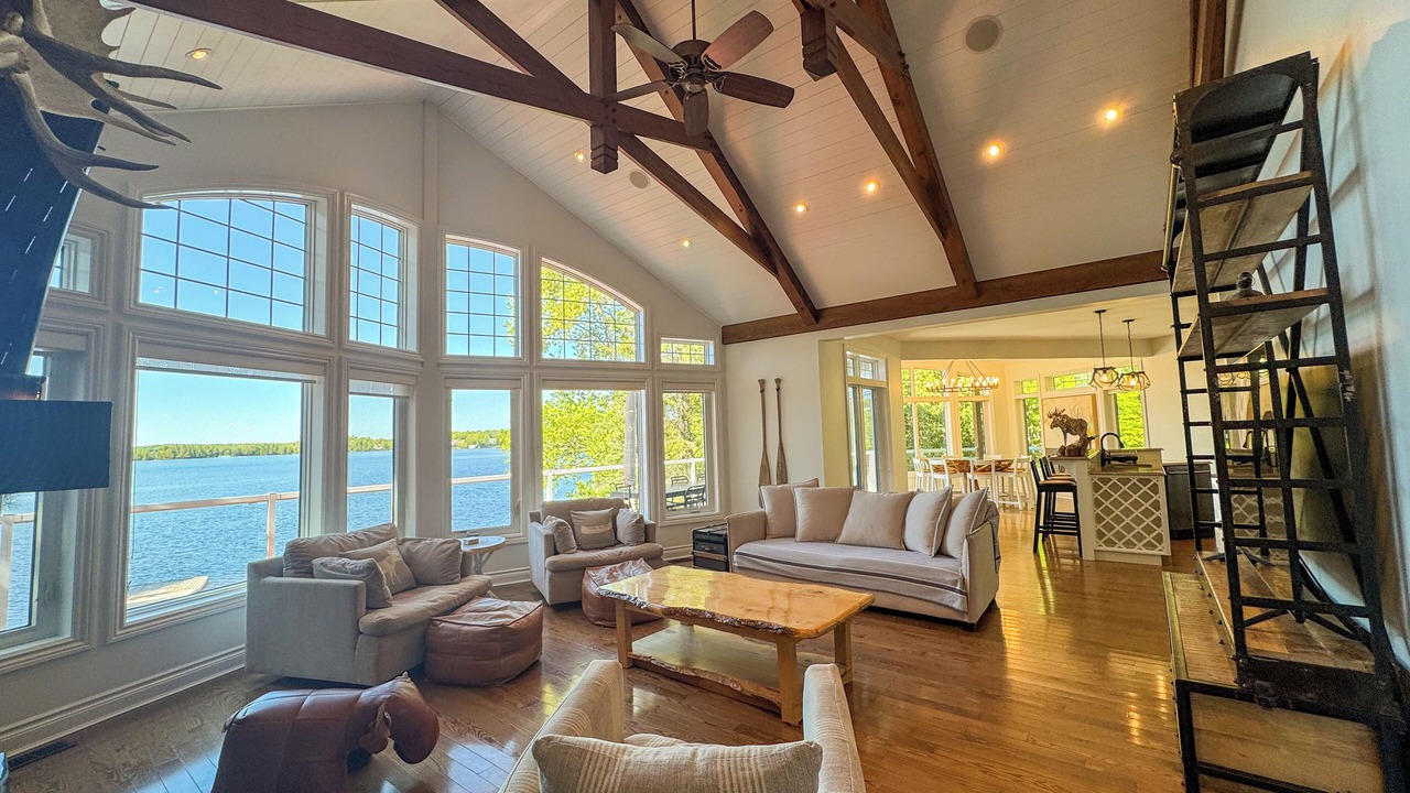 Photo of Livingroom in McKellar