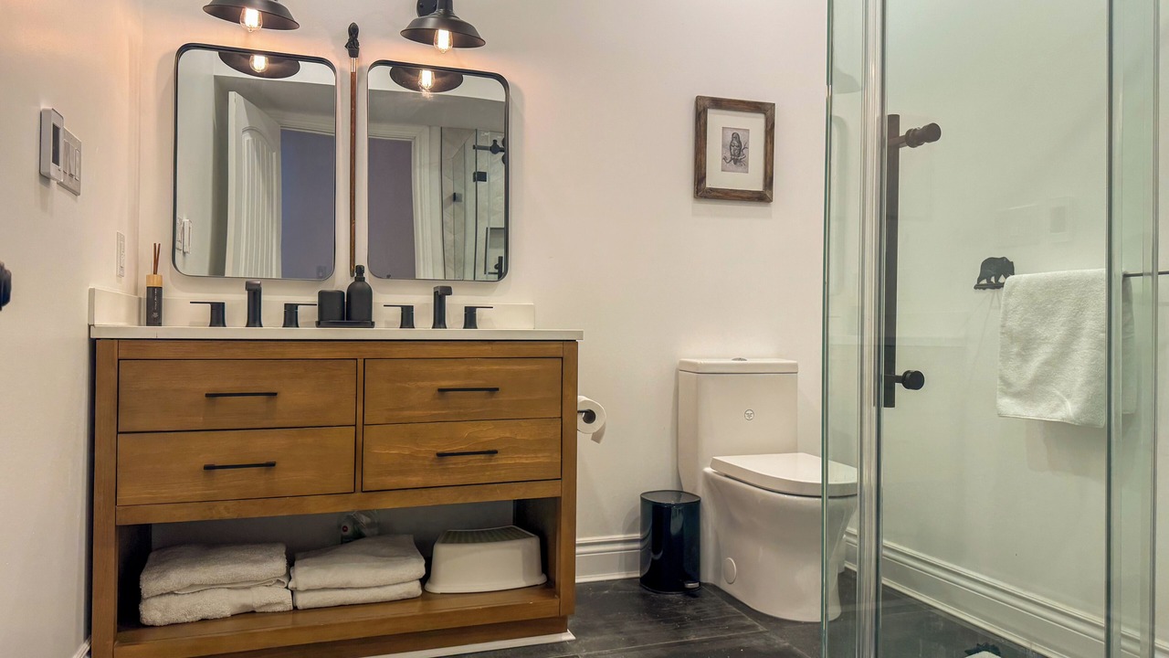 Photo of Bathroom in McKellar
