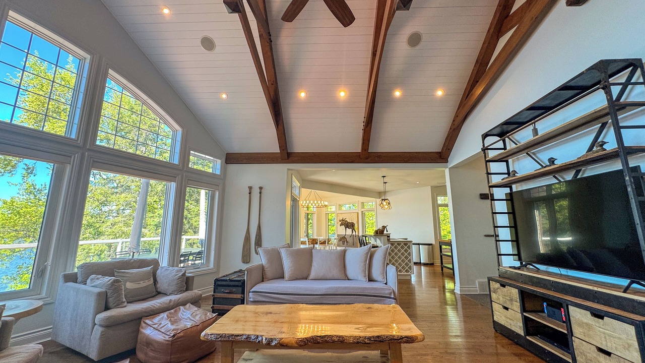 Photo of Livingroom in McKellar