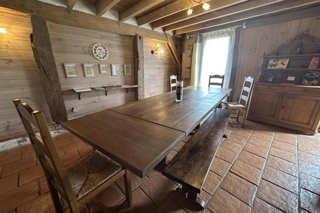 Photo of Others in Vert