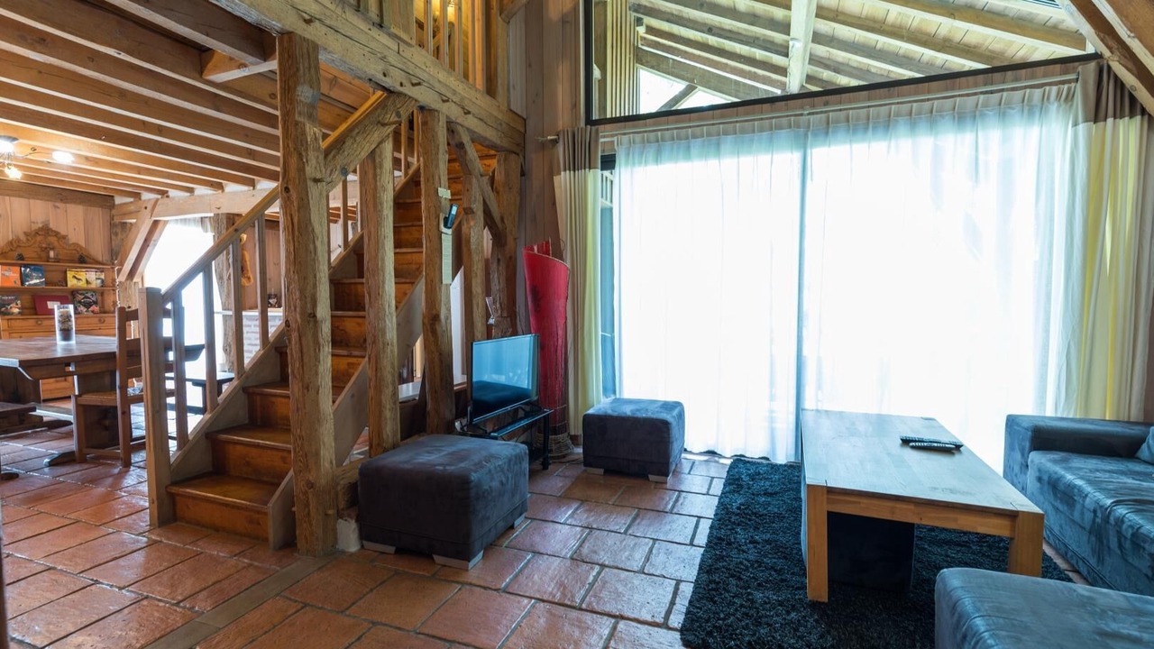 Photo of Others in Vert