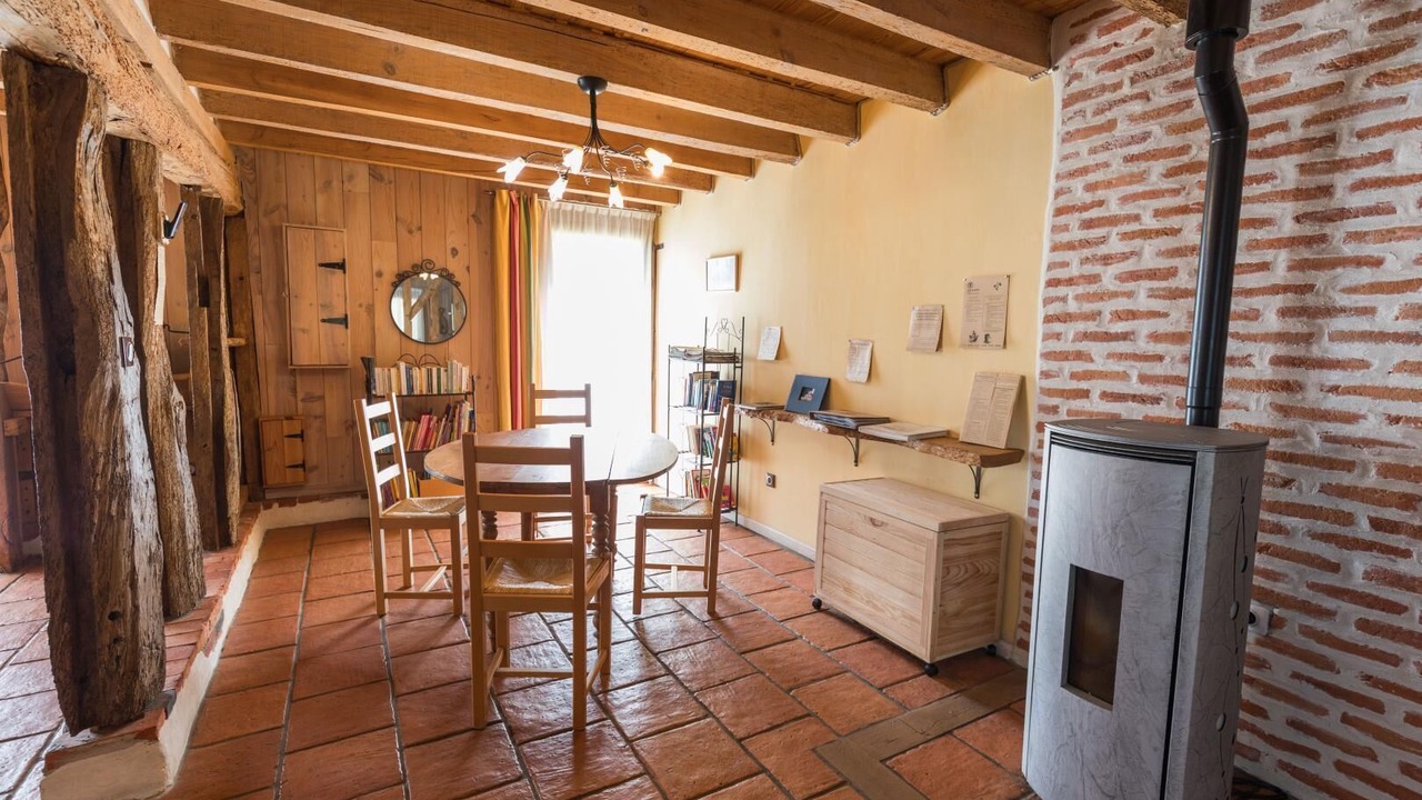 Photo of Others in Vert