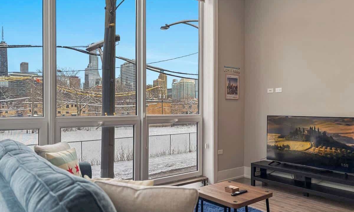 Photo of Livingroom in River North