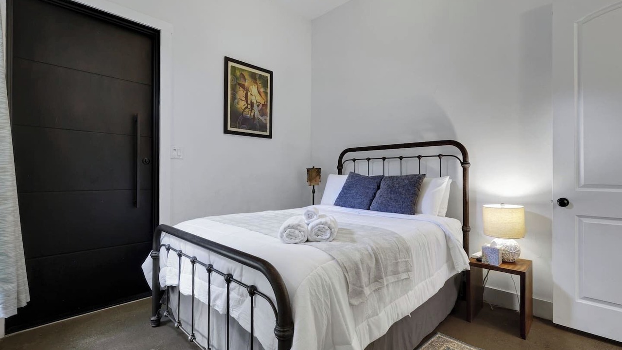 Photo of Bedroom in Forest Crest
