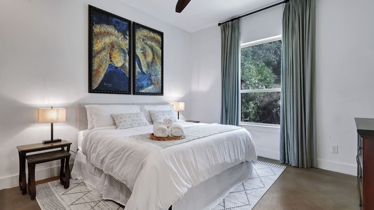 Photo of Bedroom in Forest Crest