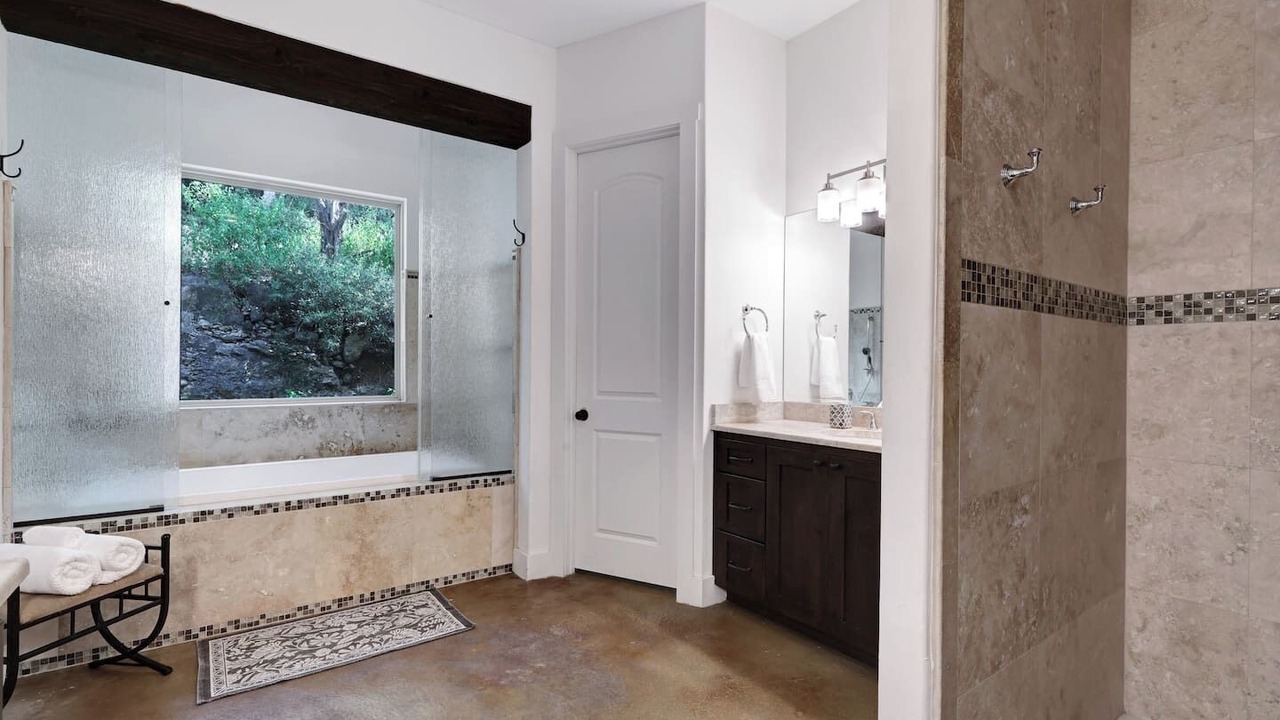 Photo of Bathroom in Forest Crest