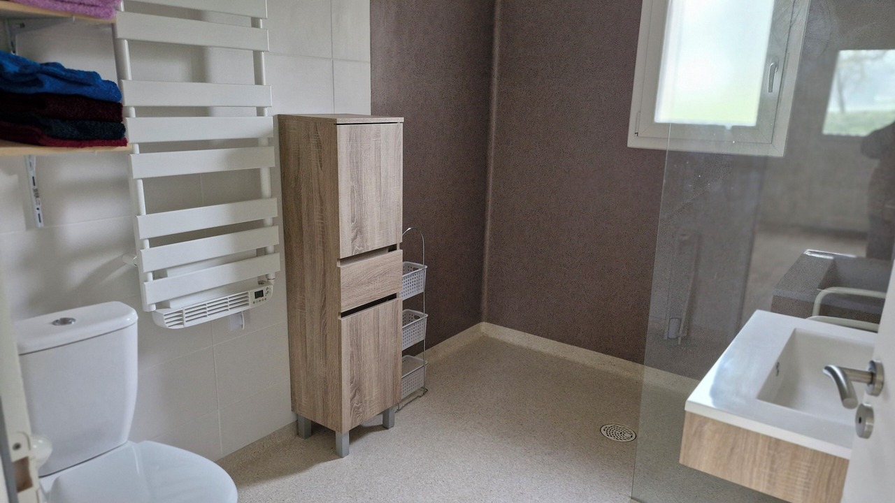 Photo of Bathroom in Rigny-le-Ferron