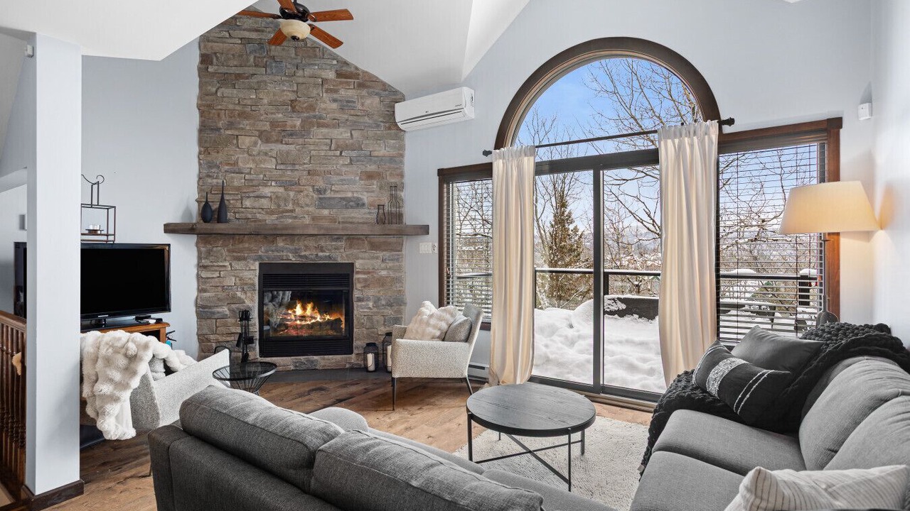 Photo of Livingroom in Mont-Tremblant