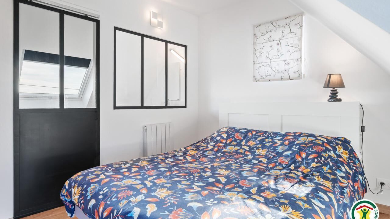Photo of Bedroom in Rocquefort