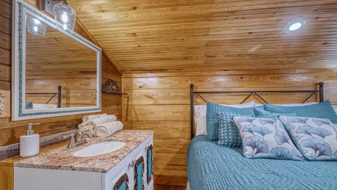 Photo of Bedroom in Leakey