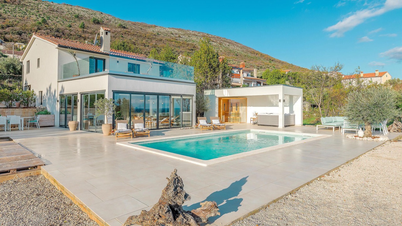 Photo of Outdoor in Ravni