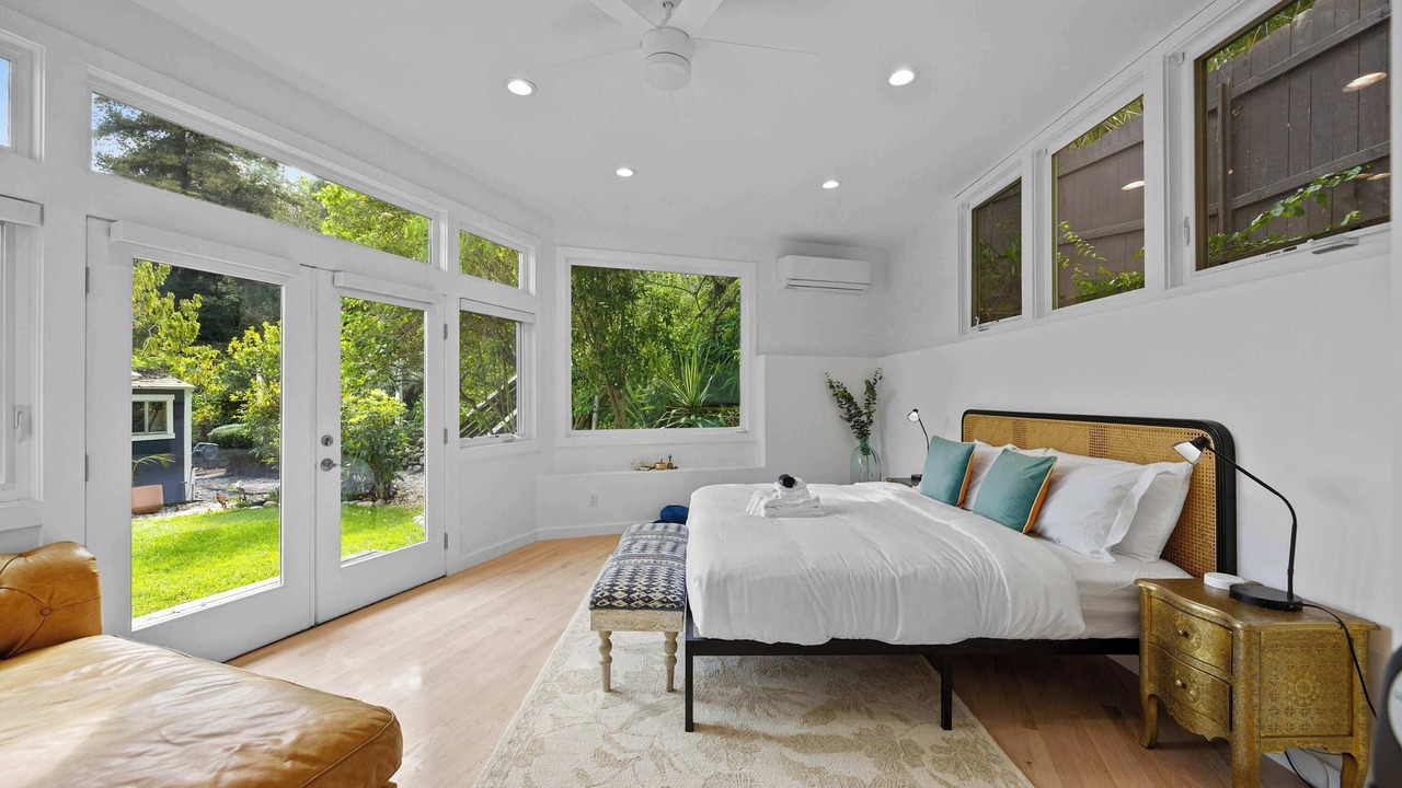 Photo of Bedroom in Fernwood