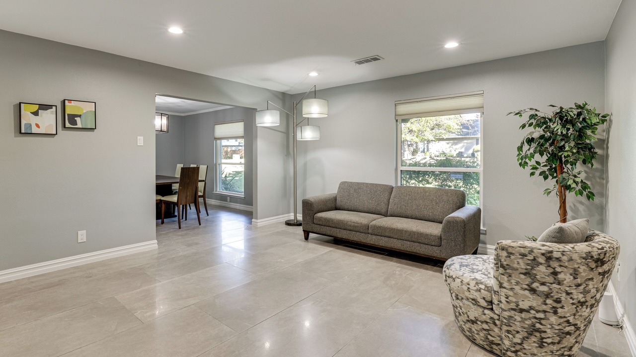 Photo of Livingroom in Northwest Dallas