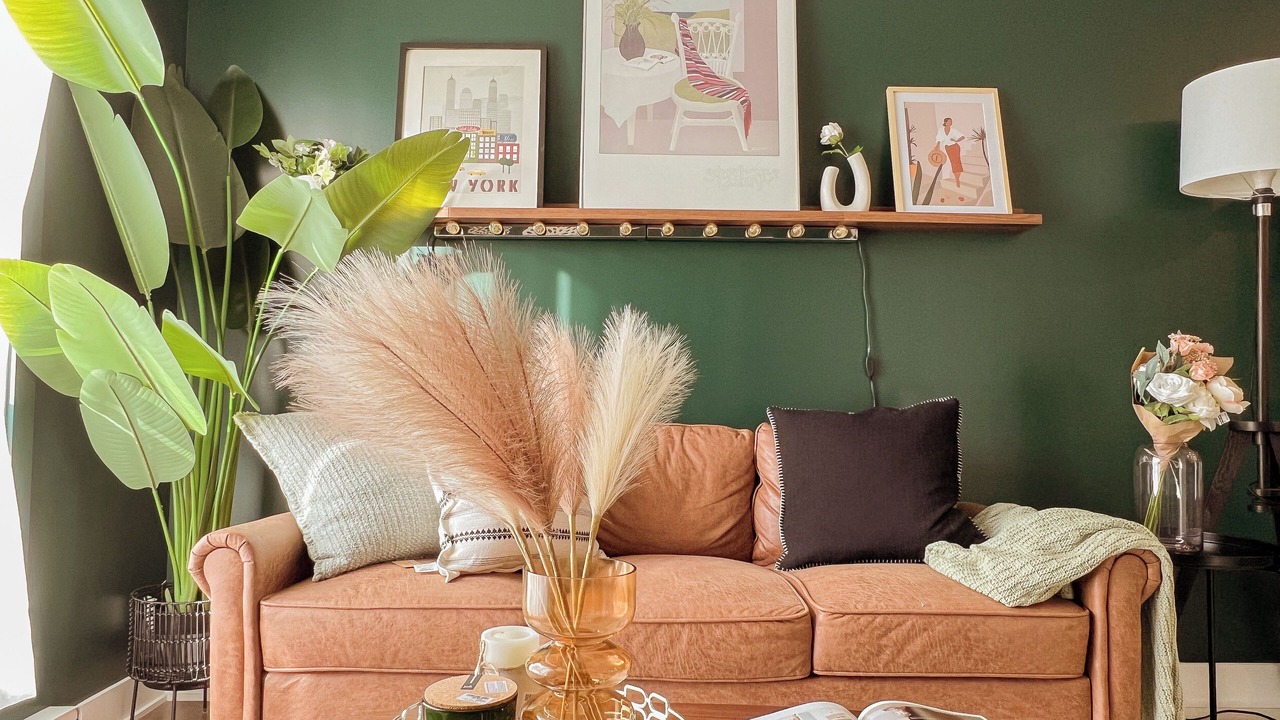 Photo of Livingroom in Cote-Des-Neiges—Notre-Dame-De-Grace