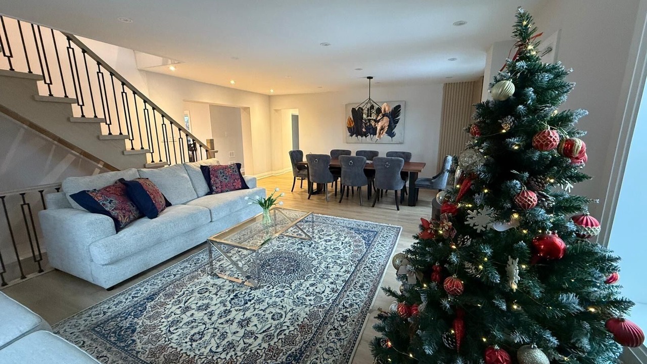 Photo of Livingroom in Clarington
