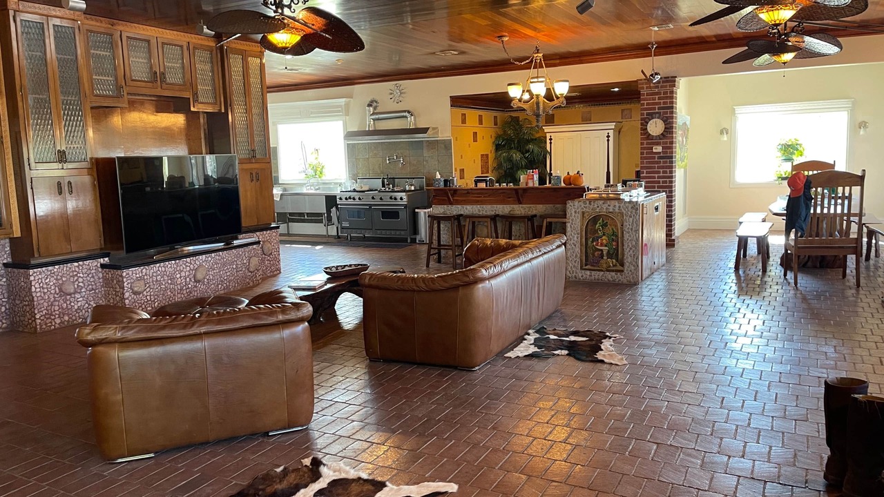 Photo of Bedroom in Hondo