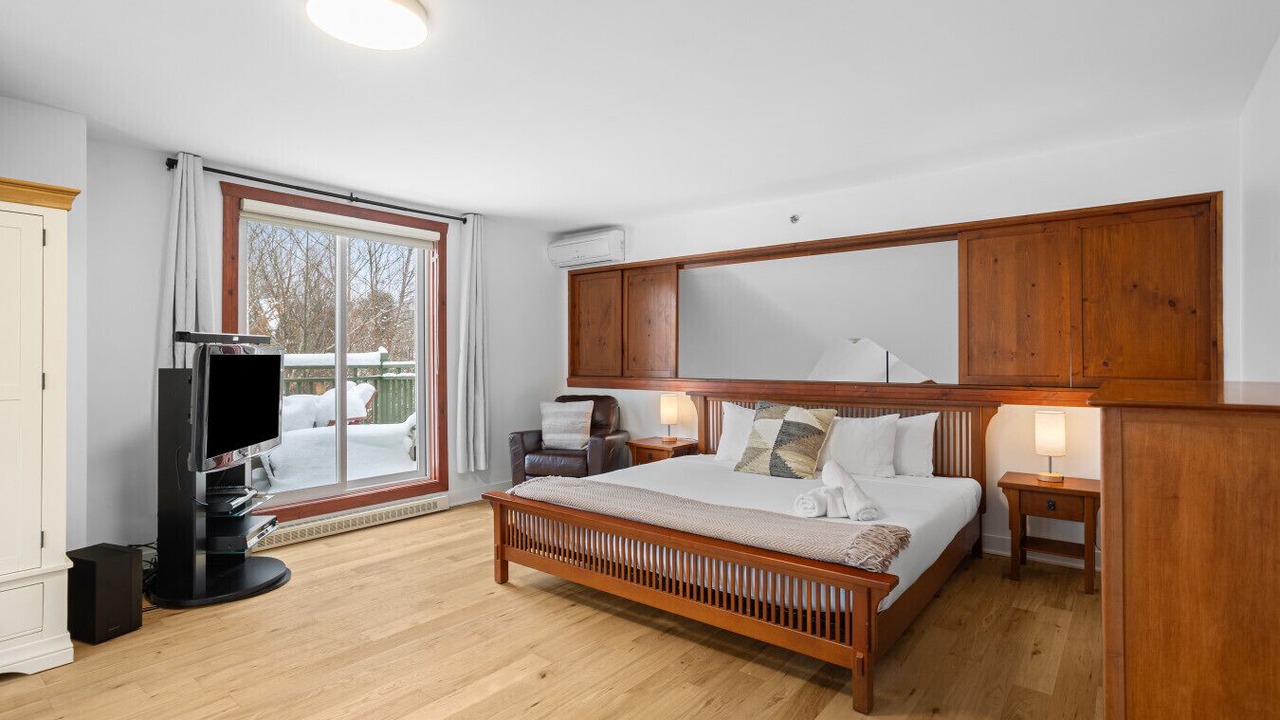 Photo of Bedroom in Tremblant-Les-Eaux