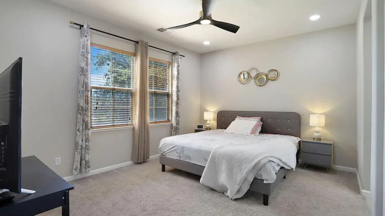 Photo of Bedroom in Mountain House
