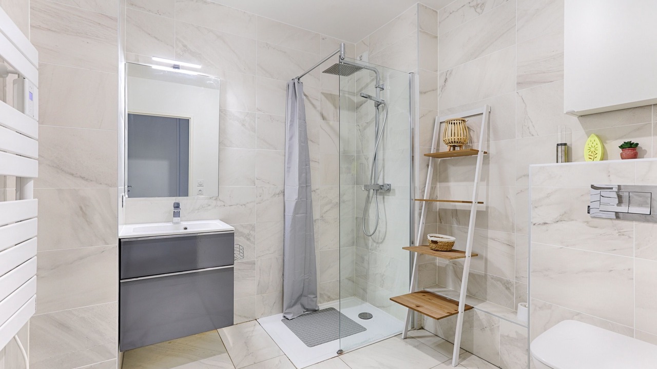 Photo of Bathroom in Rueil-Malmaison