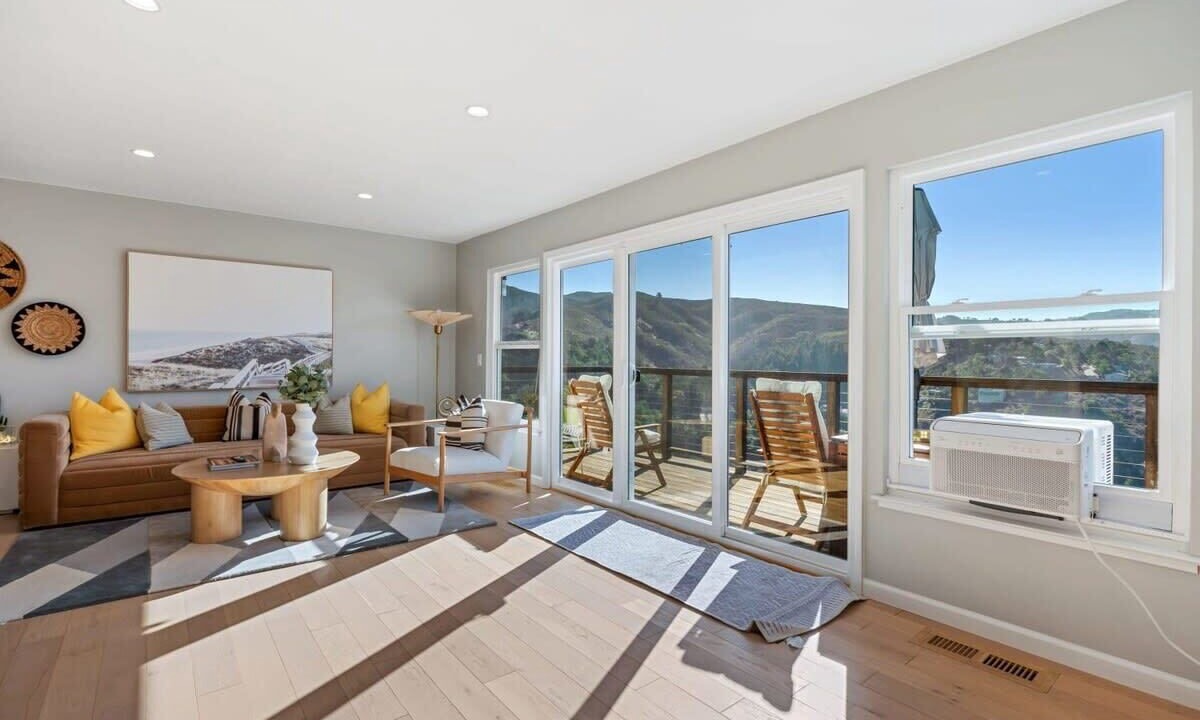 Photo of Livingroom in Park Pacifica