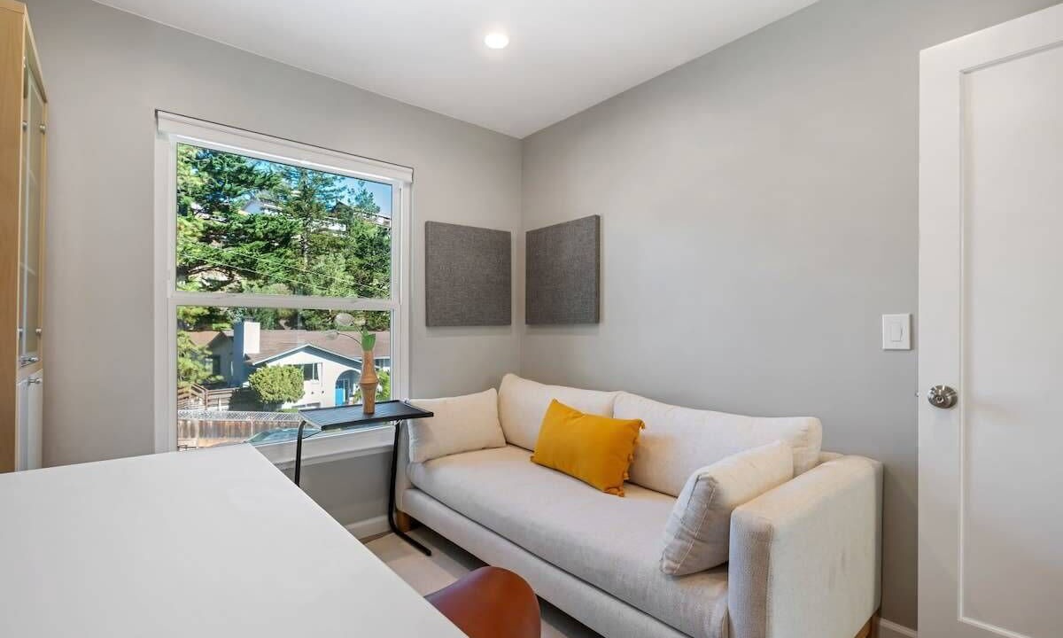 Photo of Livingroom in Park Pacifica