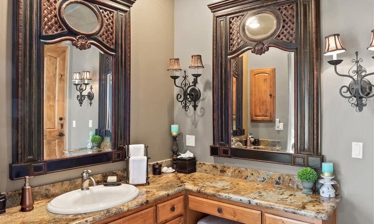 Photo of Bathroom in East Mesa