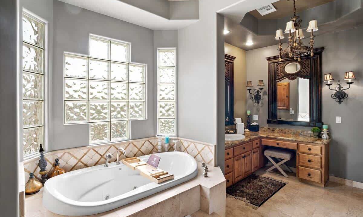 Photo of Bathroom in East Mesa