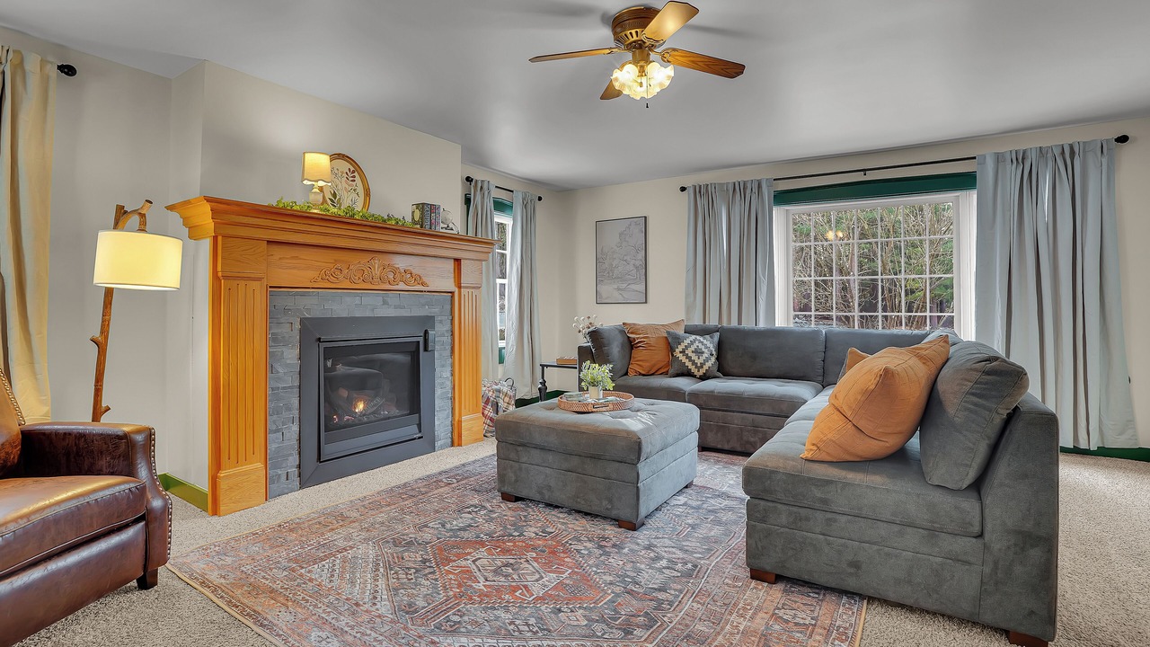 Photo of Livingroom in Tylersville