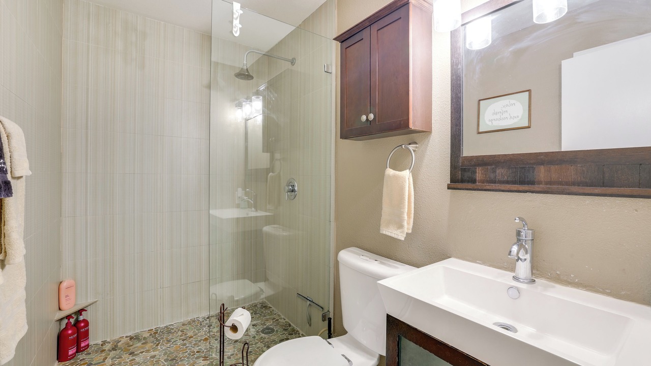 Photo of Bathroom in Live Oak
