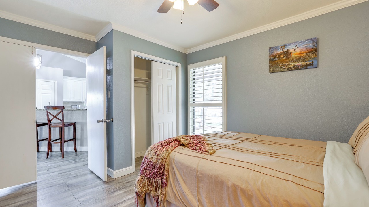 Photo of Bedroom in Live Oak