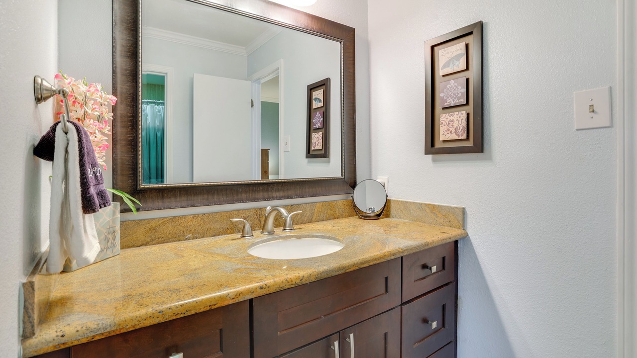 Photo of Bathroom in Live Oak