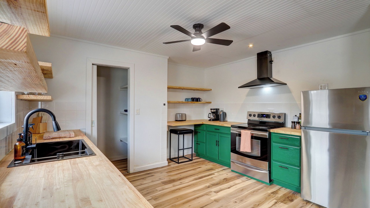 Photo of Kitchen in Circle D-KC Estates