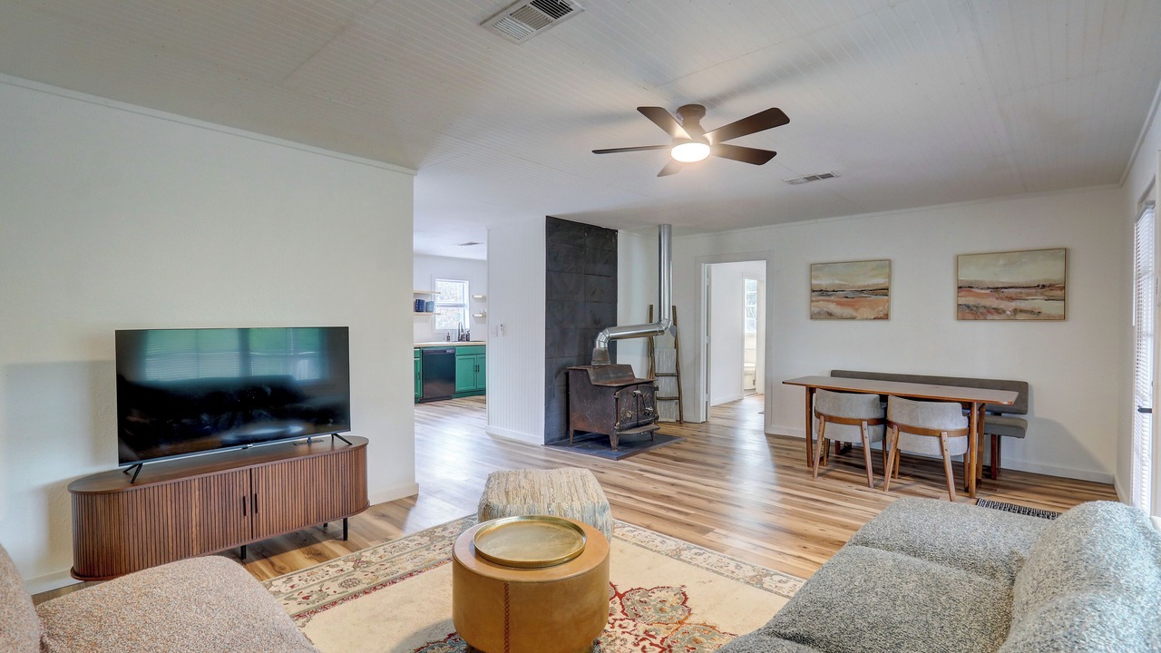 Photo of Livingroom in Circle D-KC Estates