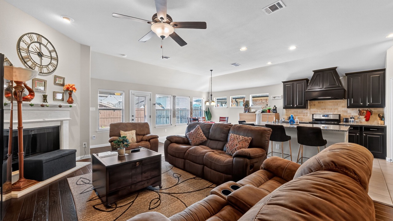 Photo of Livingroom in Little Elm