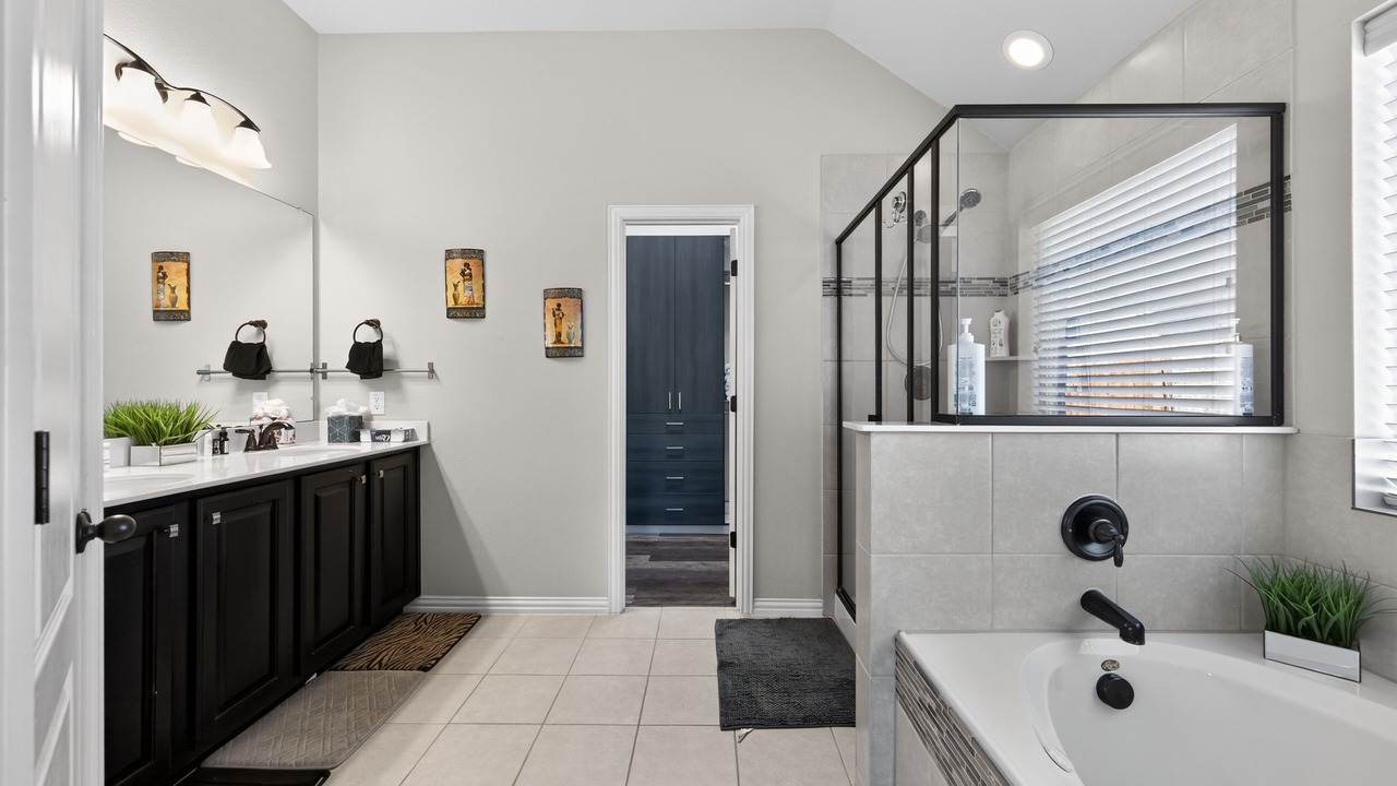 Photo of Bathroom in Little Elm