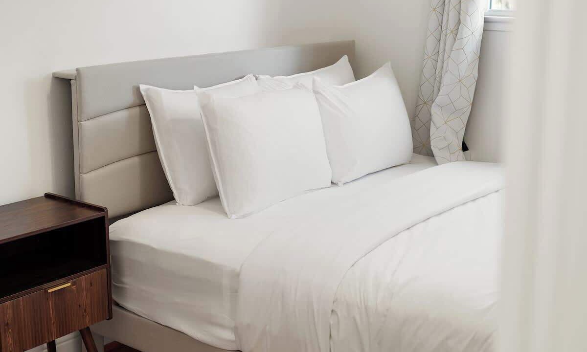 Photo of Bedroom in East San Mateo