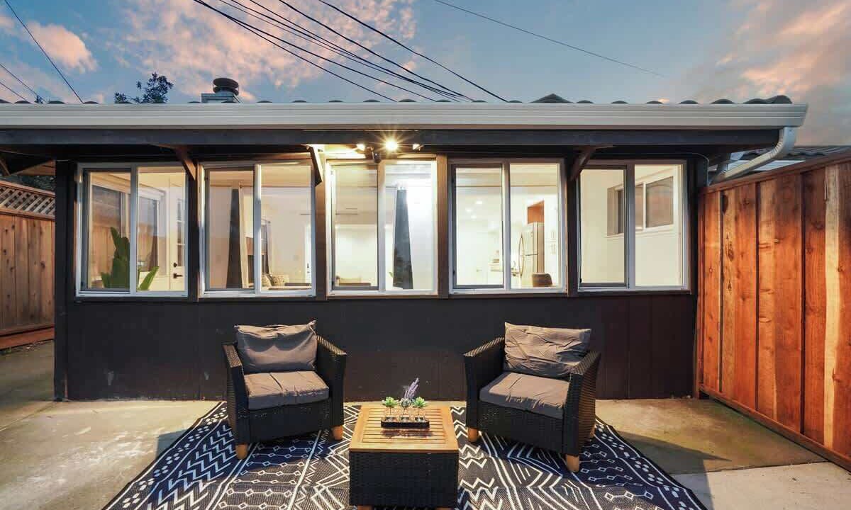 Photo of Patio Balcony in East San Mateo