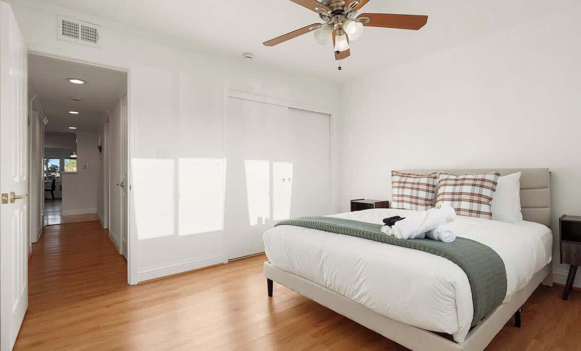 Photo of Bedroom in East San Mateo