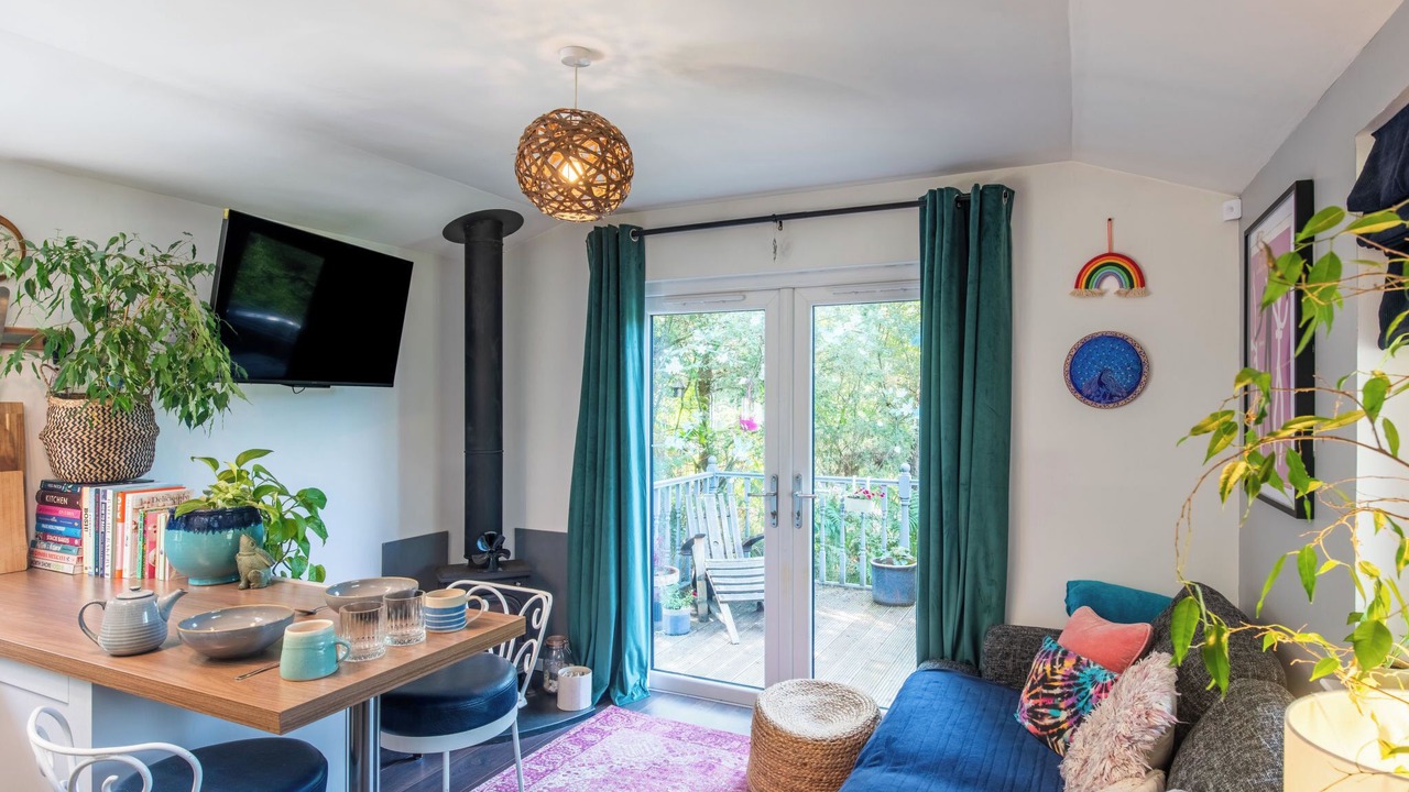 Photo of Livingroom in Glen Urquhart