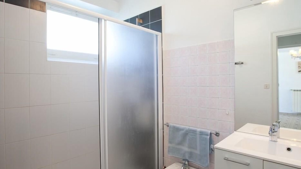 Photo of Bathroom in Castets