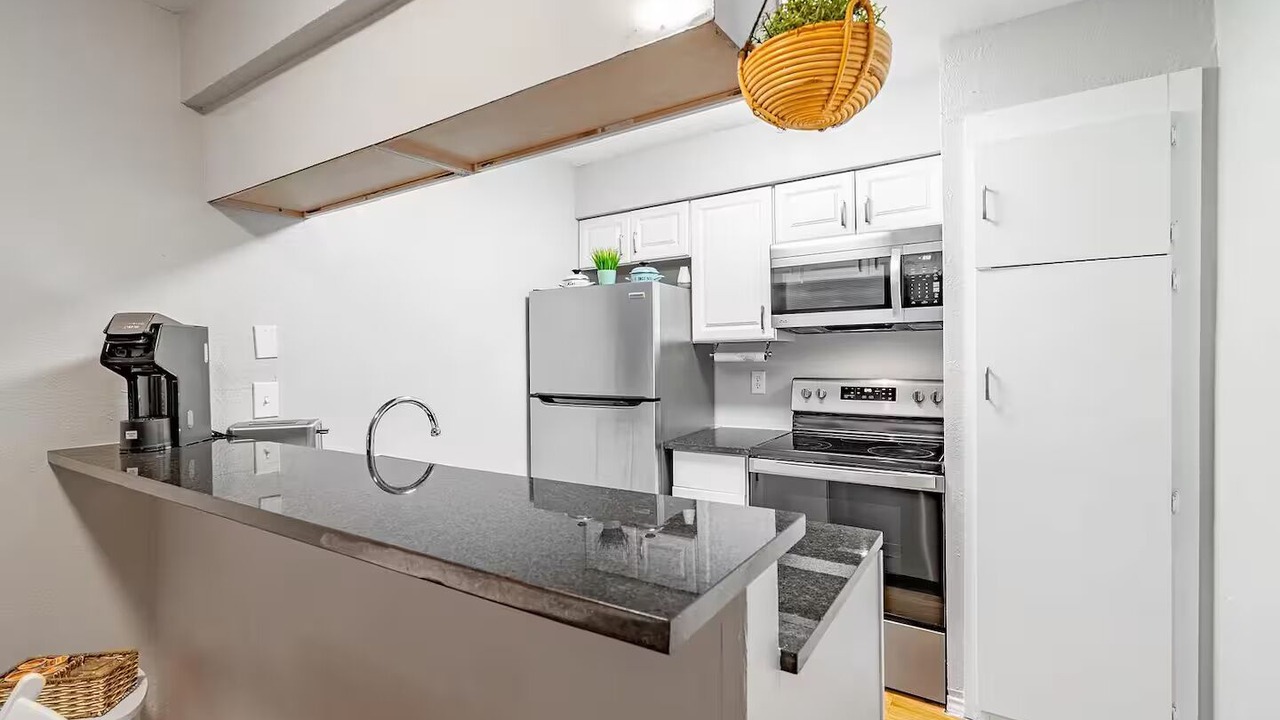 Photo of Kitchen in West Campus