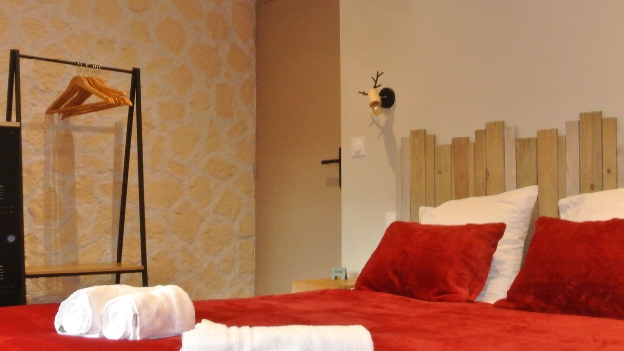 Photo of Bedroom in Garanou