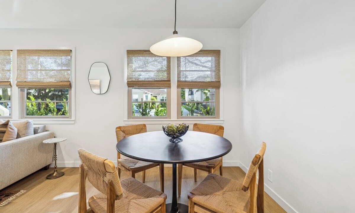 Photo of Livingroom in West Beach
